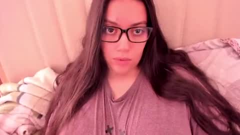 lara online show from April 19, 2026, 2:27 pm