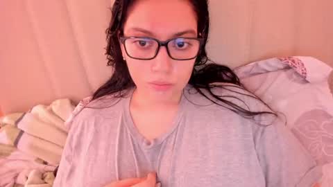 lara online show from April 19, 2026, 6:43 pm