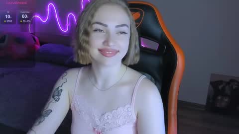 Snapshot of larakrein_lk chatting on May 21, 2026, 5:53 pm LaraKrein lk online show from May 21, 2026, 5:53 pm