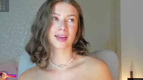 Lara  online show from September 13, 2025, 1:55 pm