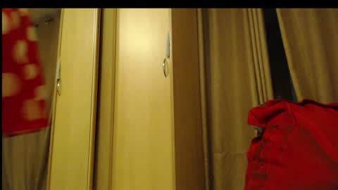 Snapshot of laralhotr chatting on January 3, 2025, 6:14 pm laralhotr online show from January 3, 2025, 6:14 pm