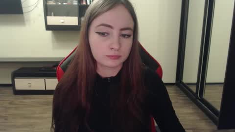 Snapshot of laralianna chatting on March 1, 2025, 5:27 pm Laralianna online show from March 1, 2025, 5:27 pm