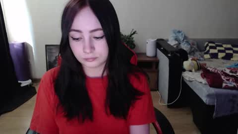 Laralianna online show from April 10, 2026, 12:10 pm