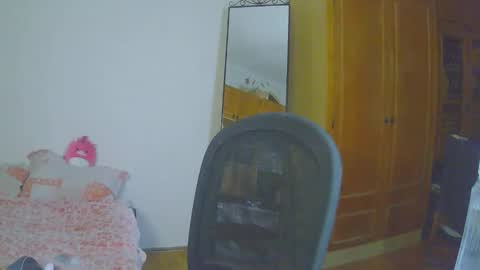 larawintersxxx online show from September 18, 2025, 8:00 pm