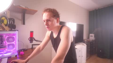 Snapshot of lardy_cock chatting on May 21, 2026, 9:38 am Hi u can call me Andy online show from May 21, 2026, 9:38 am