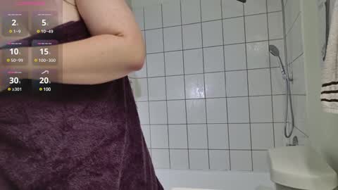 Lexi online show from December 15, 2024, 10:18 am