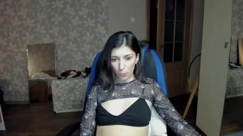 Larisa online show from October 20, 2025, 9:48 pm