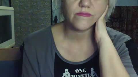 larisaq4ugo24 online show from January 12, 2025, 8:47 pm