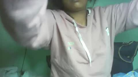 larissa645771 online show from September 15, 2025, 4:12 am