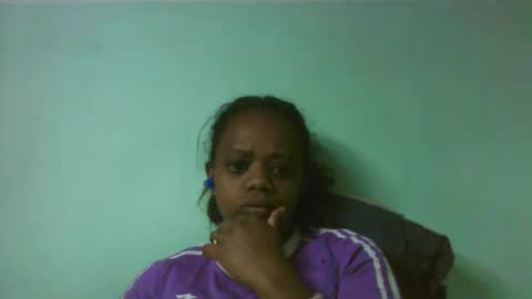 larissa645771 online show from September 15, 2025, 6:41 pm