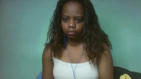 larissa645771 online show from October 2, 2025, 4:25 pm