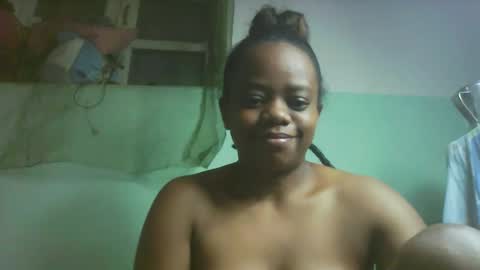 larissa645771 online show from October 10, 2025, 7:02 pm