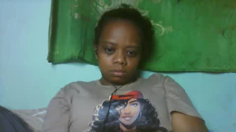 larissa645771 online show from February 13, 2026, 7:54 pm