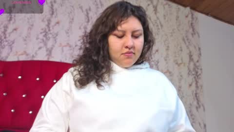 larissa_antonella online show from September 28, 2025, 7:52 pm