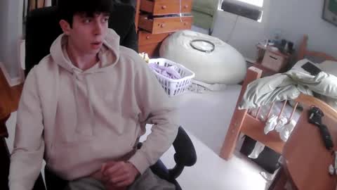 larrymcberran2 online show from October 2, 2025, 5:20 pm