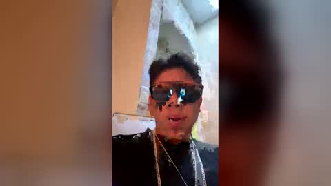 larrymx90 online show from January 12, 2026, 11:43 pm