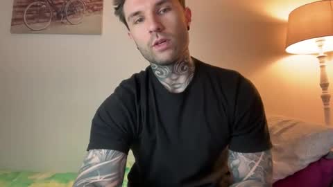 Snapshot of larsskeet chatting on November 27, 2025, 2:19 pm larsskeet online show from November 27, 2025, 2:19 pm