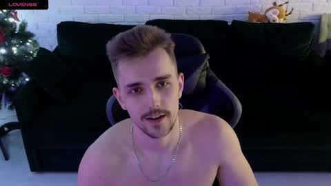 Snapshot of larstar01 chatting on December 29, 2024, 4:48 am Lars online show from December 29, 2024, 4:48 am