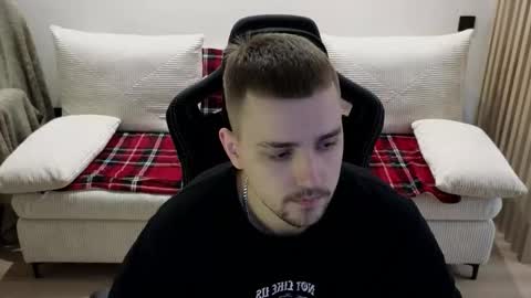 Lars online show from February 8, 2026, 4:32 pm