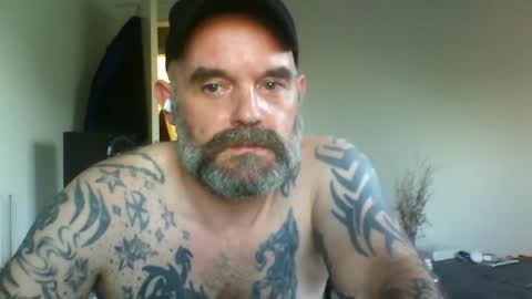 Snapshot of larsvegas1895 chatting on May 21, 2026, 6:26 pm larsvegas1895 online show from May 21, 2026, 6:26 pm