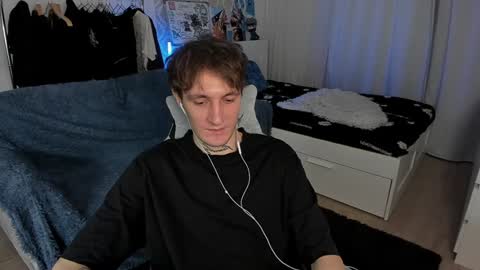 Snapshot of lastnight4you chatting on December 5, 2024, 6:21 am acie online show from December 5, 2024, 6:21 am