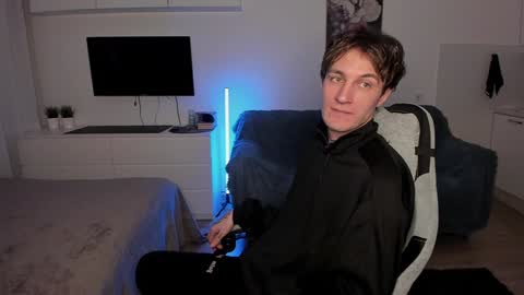 Snapshot of lastnight4you chatting on December 22, 2024, 4:06 am acie online show from December 22, 2024, 4:06 am