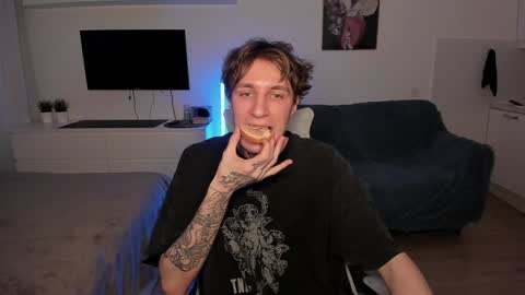 Snapshot of lastnight4you chatting on December 29, 2024, 8:11 am acie online show from December 29, 2024, 8:11 am