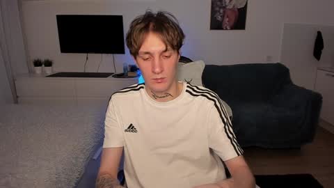 Snapshot of lastnight4you chatting on January 3, 2025, 2:08 pm acie online show from January 3, 2025, 2:08 pm