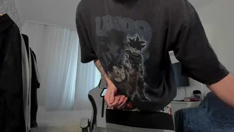 Snapshot of lastnight4you chatting on March 8, 2025, 10:43 am acie online show from March 8, 2025, 10:43 am