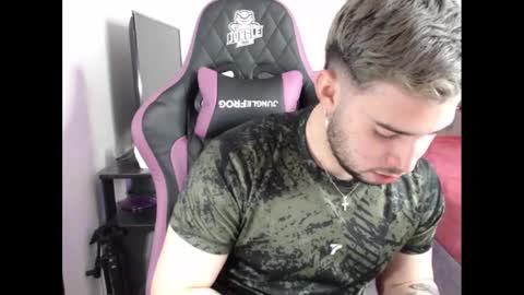 YOUR BABY online show from December 15, 2024, 12:18 am