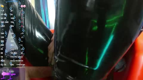 Snapshot of latex_rose_daniels chatting on December 6, 2024, 10:08 pm ROSE online show from December 6, 2024, 10:08 pm