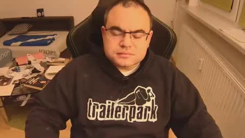 latexboy893 online show from November 20, 2025, 12:44 am