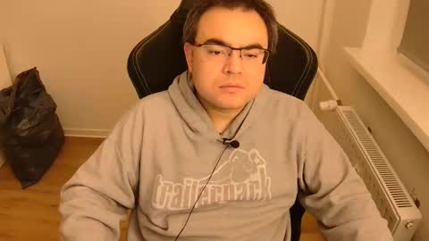 latexboy893 online show from February 25, 2026, 9:46 pm