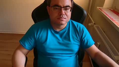 latexboy893 online show from June 20, 2026, 6:44 pm