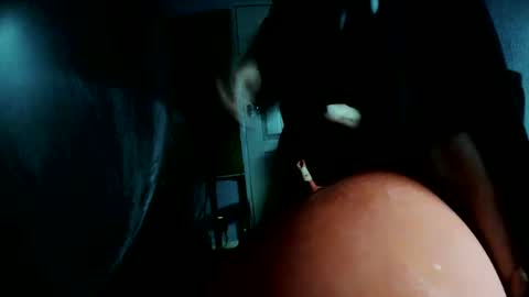 latexchris77 online show from December 23, 2024, 10:33 pm