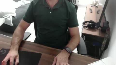 Snapshot of latexdave84 chatting on May 12, 2026, 9:39 am latexdave84 online show from May 12, 2026, 9:39 am