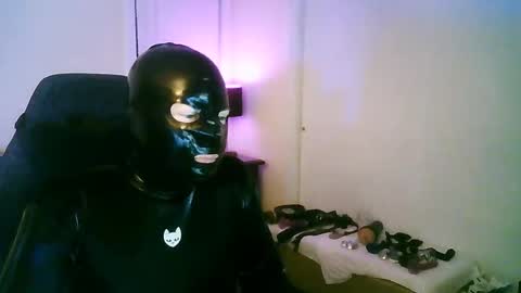 latexminheadroom online show from September 10, 2025, 2:33 am