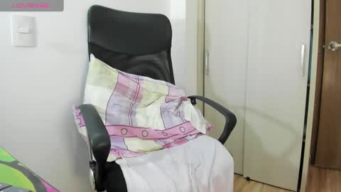 Snapshot of latin__curly chatting on February 26, 2025, 11:59 pm Afrodita online show from February 26, 2025, 11:59 pm