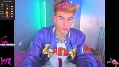 latin_boysxxx_ online show from March 27, 2026, 2:17 am