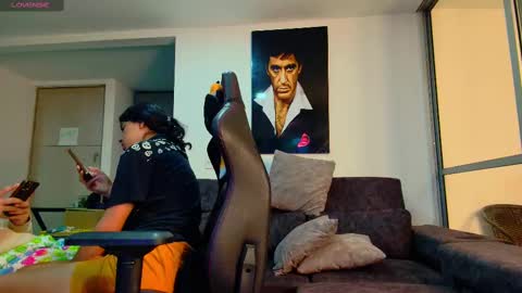 Snapshot of latin_couple77 chatting on March 7, 2025, 1:42 am Sara y Andy online show from March 7, 2025, 1:42 am