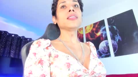 instagramlatin goddessx   im nikoll online show from February 20, 2025, 9:31 pm