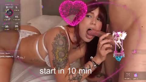 latin_green_eyes_ online show from June 15, 2026, 8:44 pm