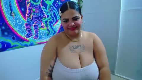 latina_bigboos12 online show from December 17, 2025, 5:57 am