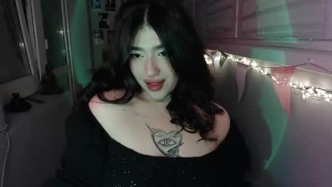 Snapshot of latina_mia chatting on February 23, 2025, 11:04 pm miiiiiiaaaa online show from February 23, 2025, 11:04 pm