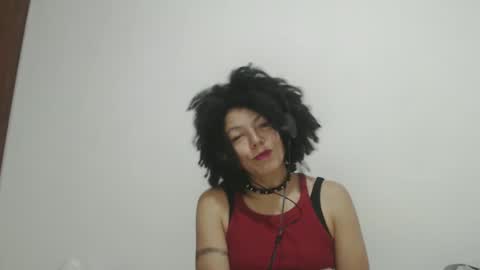 Latinacoka online show from February 11, 2025, 2:14 am