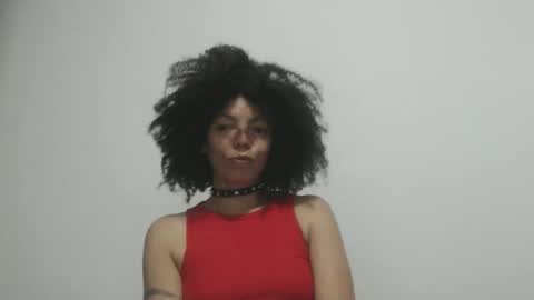 Latinacoka online show from May 5, 2026, 1:24 am