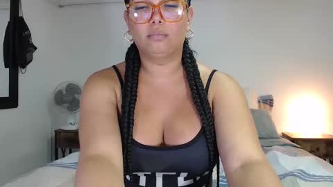 FLOR SALVAJE online show from October 26, 2025, 3:23 am