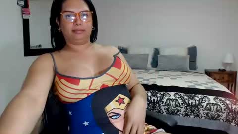 Snapshot of latinaflower_ts chatting on July 16, 2026, 1:11 am FLOR SALVAJE online show from July 16, 2026, 1:11 am