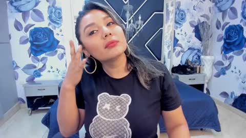 Snapshot of latinaholequeen chatting on September 17, 2025, 2:41 pm EMMA online show from September 17, 2025, 2:41 pm