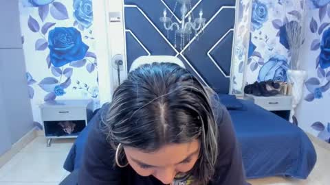 Snapshot of latinaholequeen chatting on September 24, 2025, 3:04 pm EMMA online show from September 24, 2025, 3:04 pm